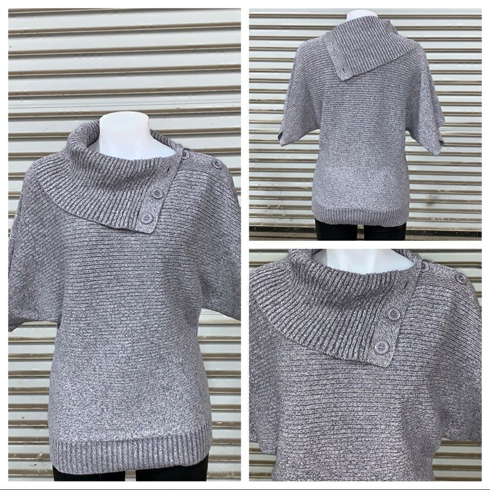 🛍️Grass grey sweater side button on the neck